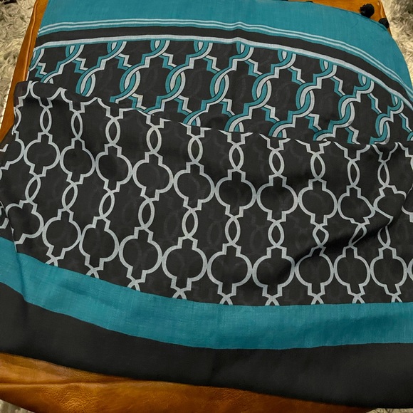 Teal and black lightweight women's scarf - perfect condition - Picture 5 of 8